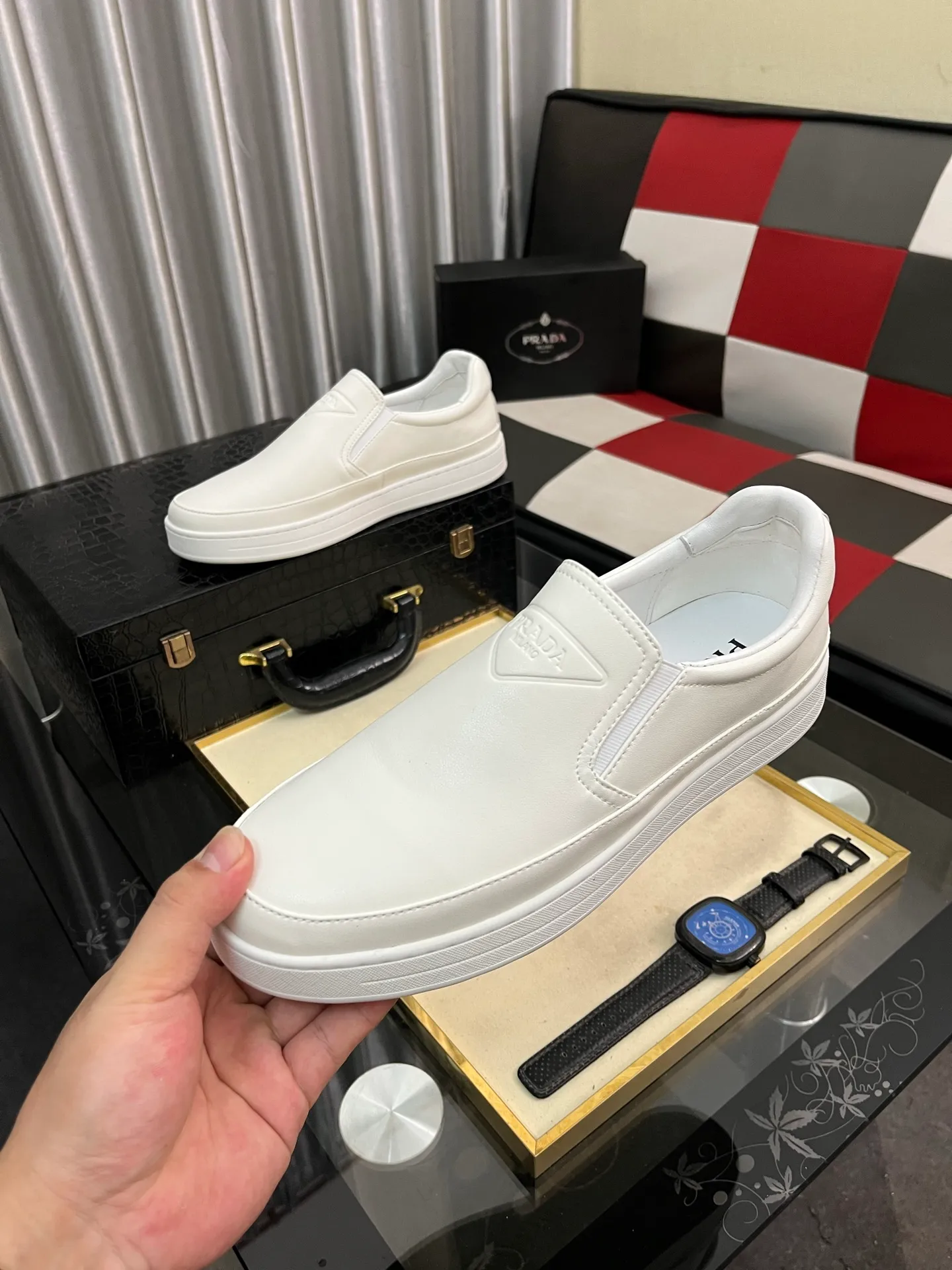 Men's shoes 💰440⌚️⌚️【PRADA】Prada casual shoes for couples, originally developed 1:1, made of high-mercerized cowhide with imported cowhide, silk sheepskin lining, rubber outsole, comfortable and soft on the feet, size: 38-442️⃣Colors available